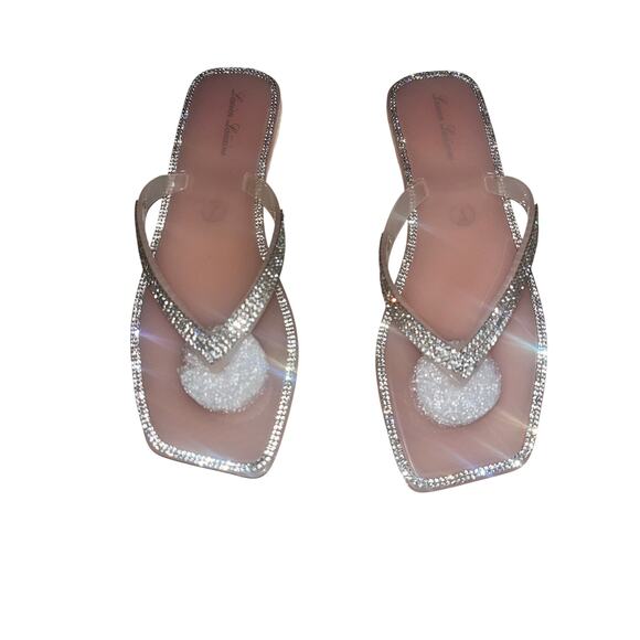 NIB Lauren Lorraine Embellished Jelly Flip Flops - Sparkly Sandals - Women's 7 - Picture 1 of 2